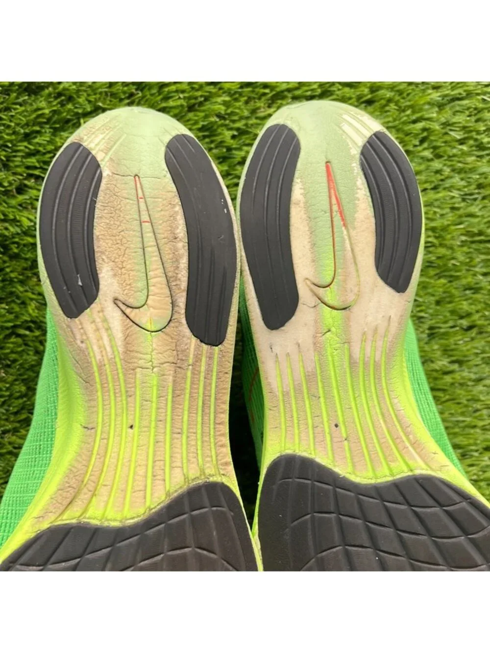 Nike ZoomX Vaporfly Next% 2 Mens Size 9.5 Green Athletic Running Shoes Sneakers